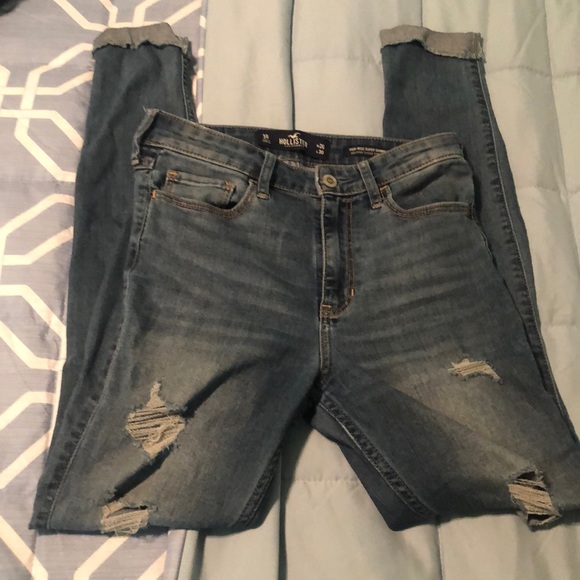 Hollister Denim - ⭐️ Hollister Ripped Jeans 2 ⭐️ /20 3 ⭐️/30 4 ⭐️/42
